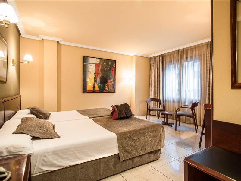 מלון Sant Julià de Lòria Yomo Imperial מראה חיצוני תמונה